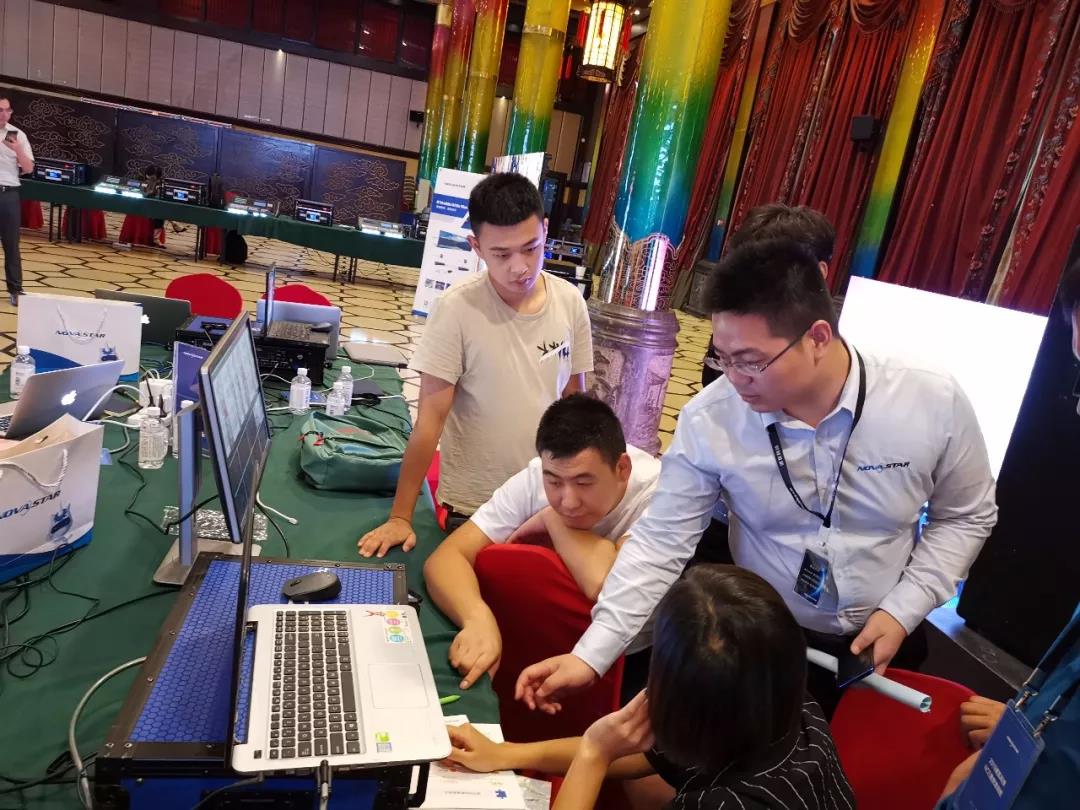 J9����|����վ����