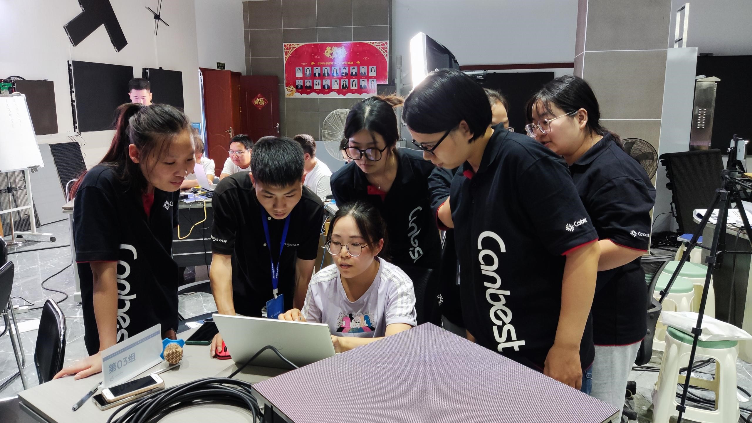 J9����|����վ����