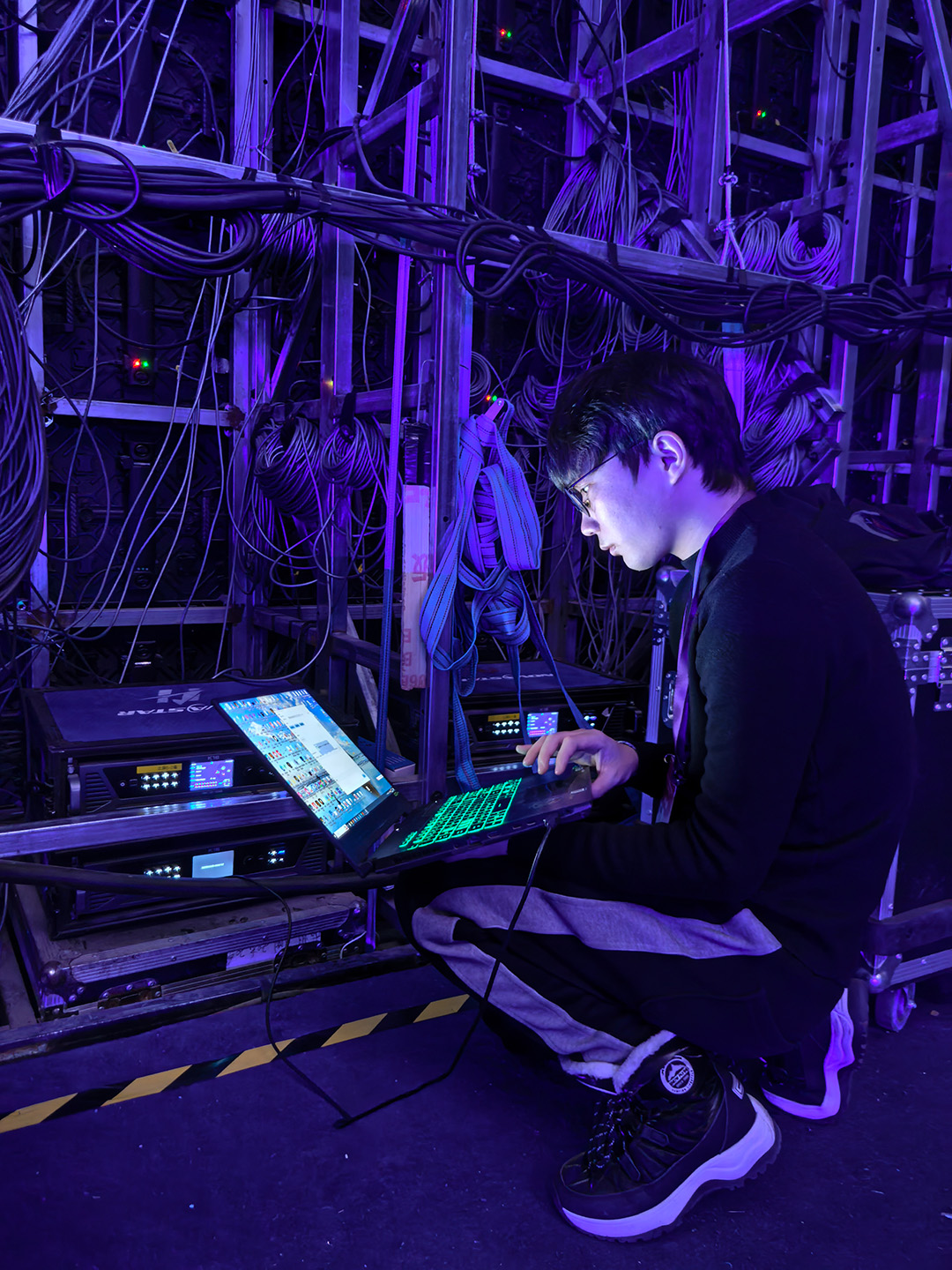 J9����|����վ����